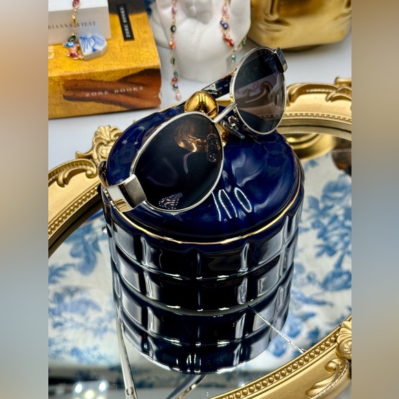 🆕 CELINE 🧿 NIB CL40235U 16A Metal Triomphe Oval Sunglasses, Silver & Smoke - Picture 15 of 16